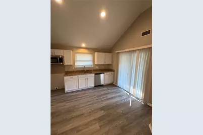 930 Lemontree Drive, Arlington, TX 76017 - Photo 9