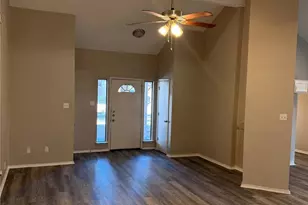 930 Lemontree Dr, Arlington, TX 76017 - Photo 5