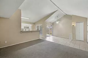 671 Stonewall Dr, Grand Prairie, TX 75052 - Photo 7