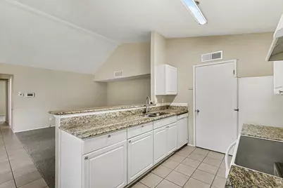 671 Stonewall Drive, Grand Prairie, TX 75052 - Photo 11