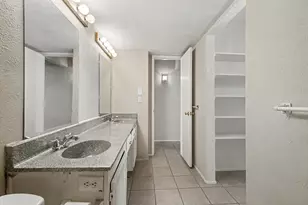 671 Stonewall Dr, Grand Prairie, TX 75052 - Photo 15