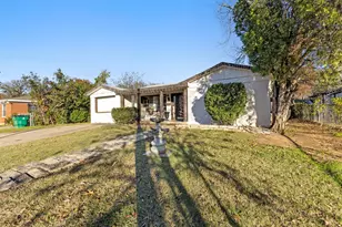 938 Gillham Rd, River Oaks, TX 76114 - Photo 19