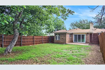 7600 Silveridge Drive, Fort Worth, TX 76133 - Photo 21