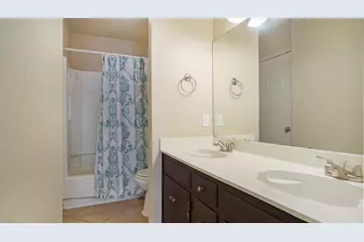 7600 Silveridge Drive, Fort Worth, TX 76133 - Photo 17