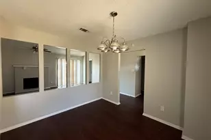 375 Ancestry Ln, Dallas, TX 75217 - Photo 3