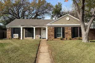 375 Ancestry Ln, Dallas, TX 75217 - Photo 1