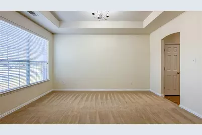 5312 Hockley Drive, Grand Prairie, TX 75052 - Photo 5