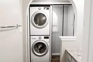 1704 Baird Farm Cir, Arlington, TX 76006 - Photo 9