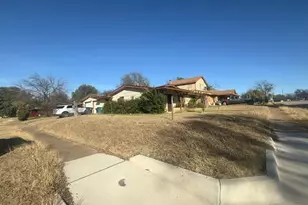 1101 Glasgow Rd, Fort Worth, TX 76134 - Photo 13