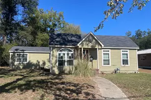 921 College St, Sulphur Springs, TX 75482 - Photo 1