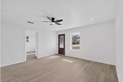 11505 Oak Tree Road, Balch Springs, TX 75180 - Photo 5