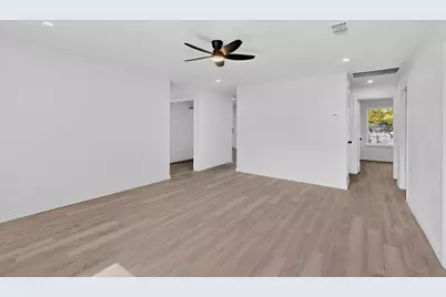 11505 Oak Tree Road, Balch Springs, TX 75180 - Photo 7