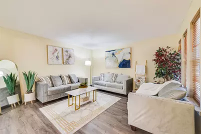 527 Towne House Lane, Richardson, TX 75081 - Photo 3