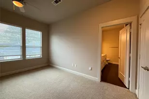 908 N Bishop Ave, Dallas, TX 75208 - Photo 9