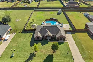 112 Springfield Ln, Red Oak, TX 75165 - Photo 35