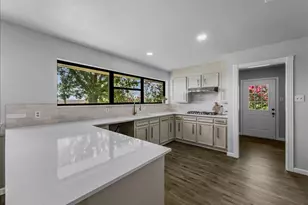 136 SW Rand Dr, Burleson, TX 76028 - Photo 3