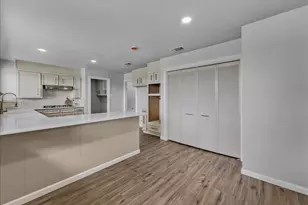 136 SW Rand Dr, Burleson, TX 76028 - Photo 5