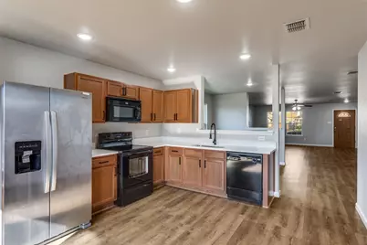 805 Cathy Drive, Burleson, TX 76028 - Photo 11