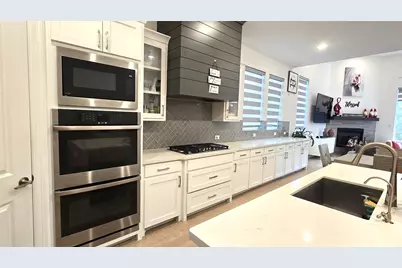 145 Hope Tinley Drive, Flower Mound, TX 75028 - Photo 7