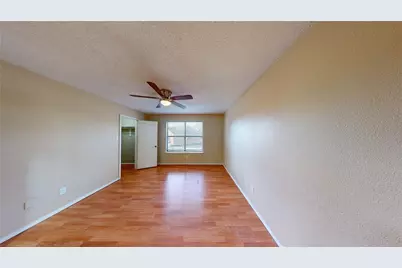 2117 W Walnut Street #D, Garland, TX 75042 - Photo 7