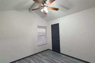 7101 Brookdale Ct, Watauga, TX 76148 - Photo 19