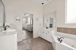 1071 E Oak Shores Dr, Cross Roads, TX 76227 - Photo 29