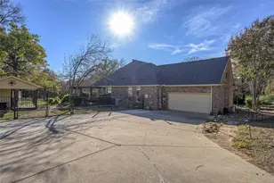 1071 E Oak Shores Dr, Cross Roads, TX 76227 - Photo 7