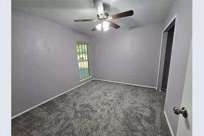 5216 Kemp Drive, Arlington, TX 76018 - Photo 9