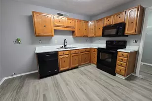 5216 Kemp Dr, Arlington, TX 76018 - Photo 7