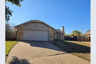 5216 Kemp Drive, Arlington, TX 76018 - Photo 1