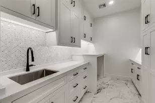 8419 Craighill Ave, Dallas, TX 75209 - Photo 15