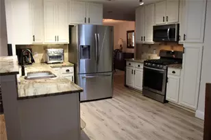 14312 Tanglewood Dr, Farmers Branch, TX 75234 - Photo 11