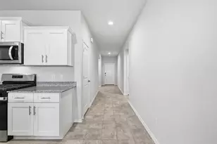 549 Bronze Cir E, Springtown, TX 76082 - Photo 9