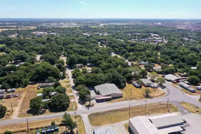 205 N Davis Street, Chico, TX 76431 - Photo 33