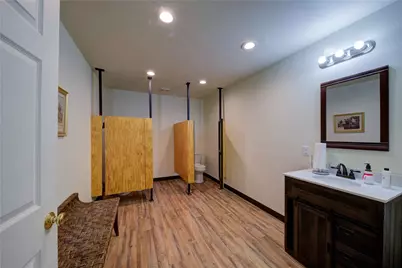 205 N Davis Street, Chico, TX 76431 - Photo 17