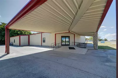 205 N Davis Street, Chico, TX 76431 - Photo 1