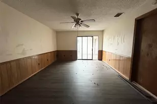 305 Marriott Ln, Garland, TX 75040 - Photo 11