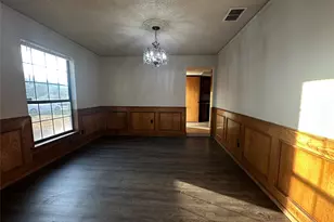 305 Marriott Ln, Garland, TX 75040 - Photo 3