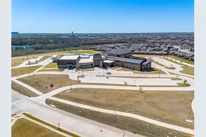 8805 Bronze Meadow Drive, Fort Worth, TX 76131 - Photo 3