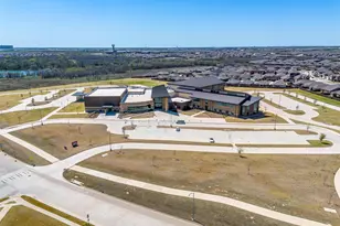 8805 Bronze Meadow Dr, Fort Worth, TX 76131 - Photo 3