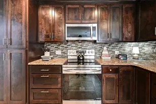 6844 Dogwood Ln, North Richland Hills, TX 76182 - Photo 9