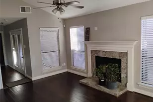 318 Teakwood Ln, Lewisville, TX 75067 - Photo 9