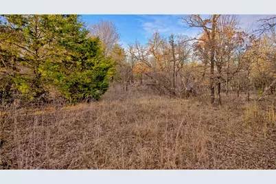 1943 Lakeridge, Sunset, TX 76270 - Photo 5