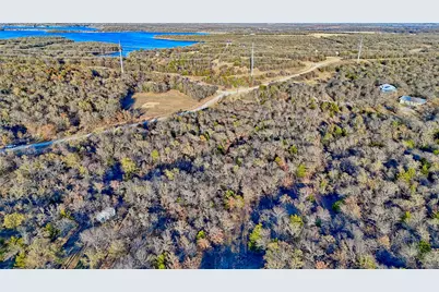 1943 Lakeridge, Sunset, TX 76270 - Photo 9