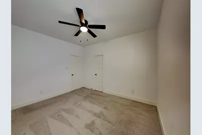 1920 Carver Avenue, Fort Worth, TX 76102 - Photo 9