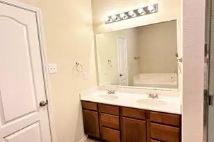 8649 Star Thistle Dr, Fort Worth, TX 76179 - Photo 9