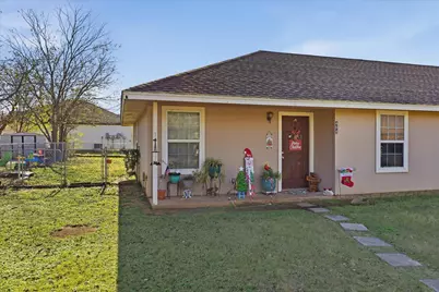 404 A/B Bryan, Glen Rose, TX 76043 - Photo 27