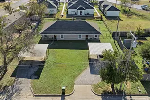 404 A/B Bryan, Glen Rose, TX 76043 - Photo 31