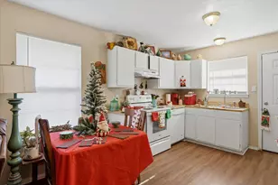 404 A/B Bryan, Glen Rose, TX 76043 - Photo 23