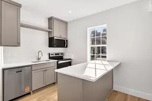 439 W 9th St, Dallas, TX 75208 - Photo 3